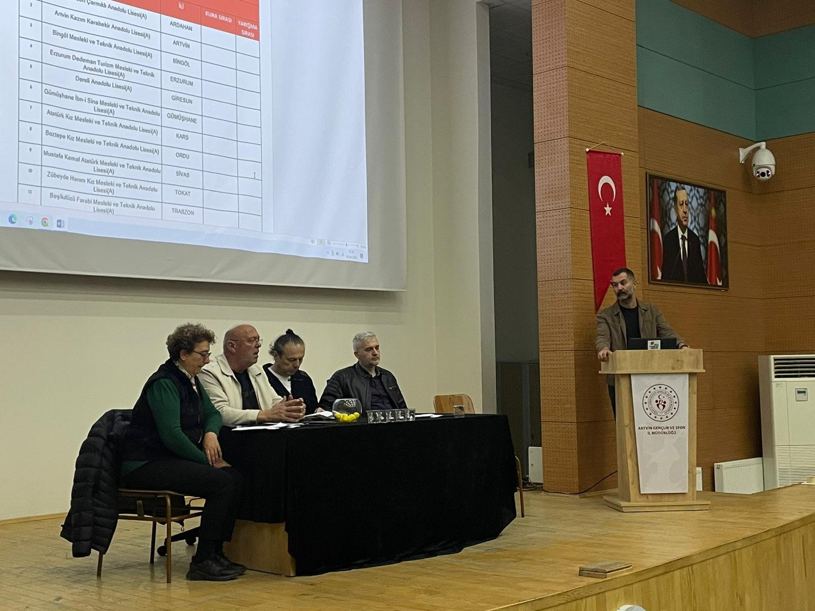 10 İlden Katılımla Halk Oyunları Şöleni Başlıyor