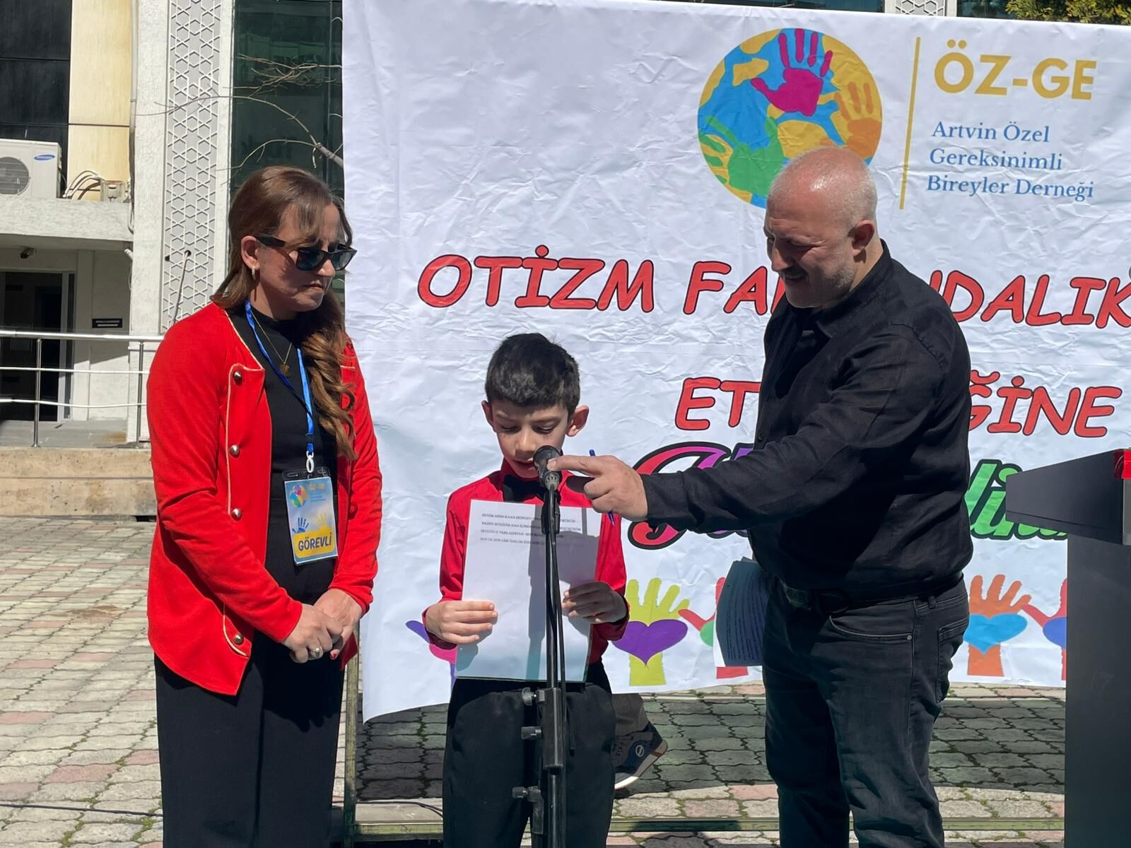 Otizm Farkındalığına Dikkat Çekildi (3)