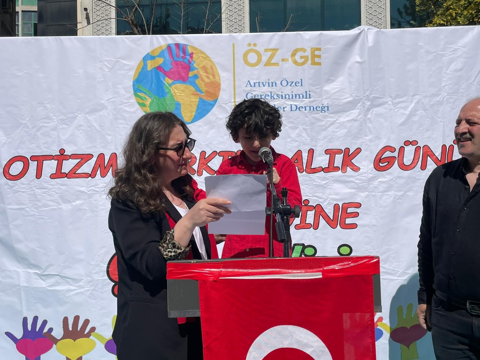 Otizm Farkındalığına Dikkat Çekildi (4)