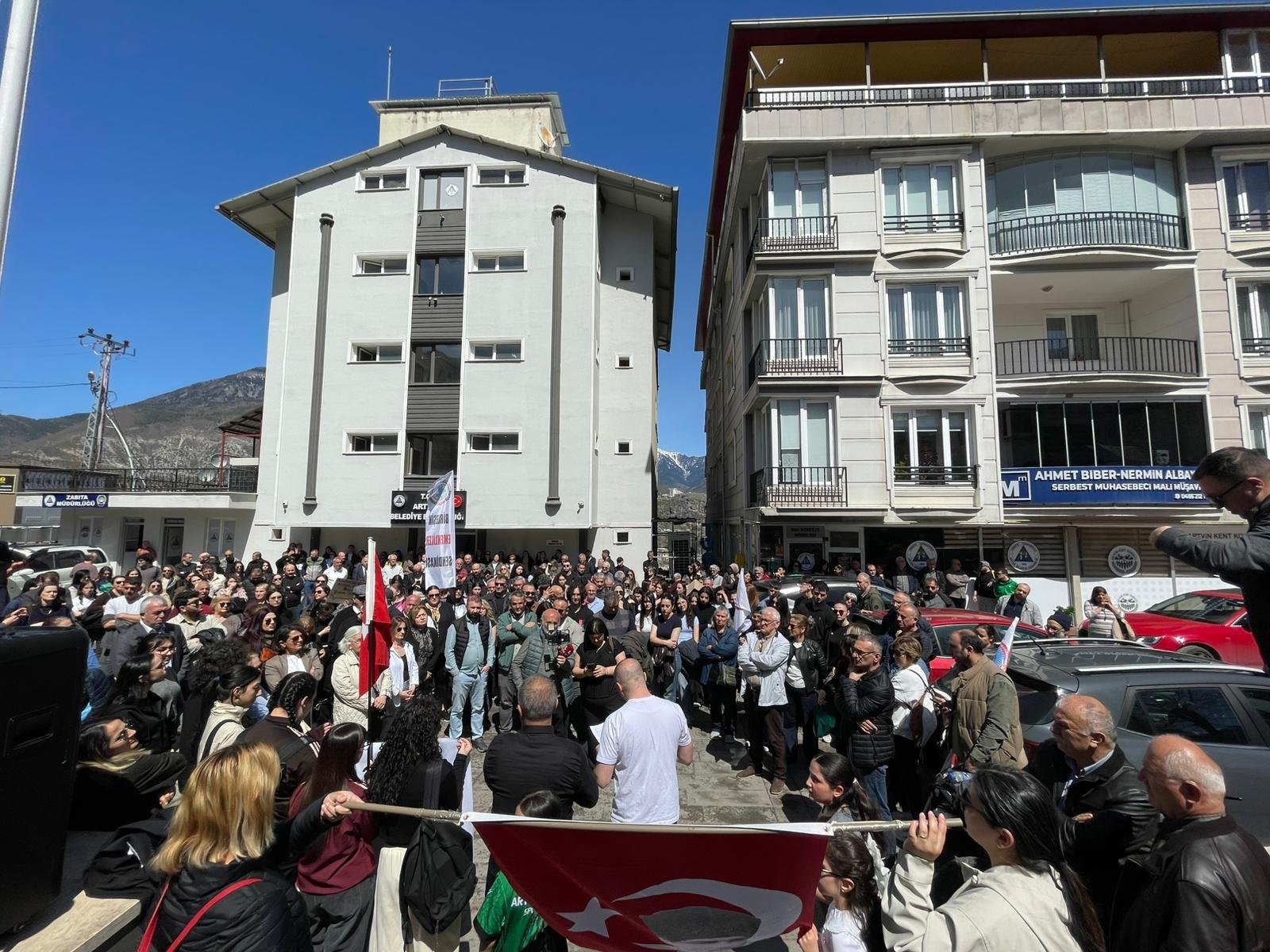 Sokaklarda Tek Ses Yusuf Tekin İstifa (7)