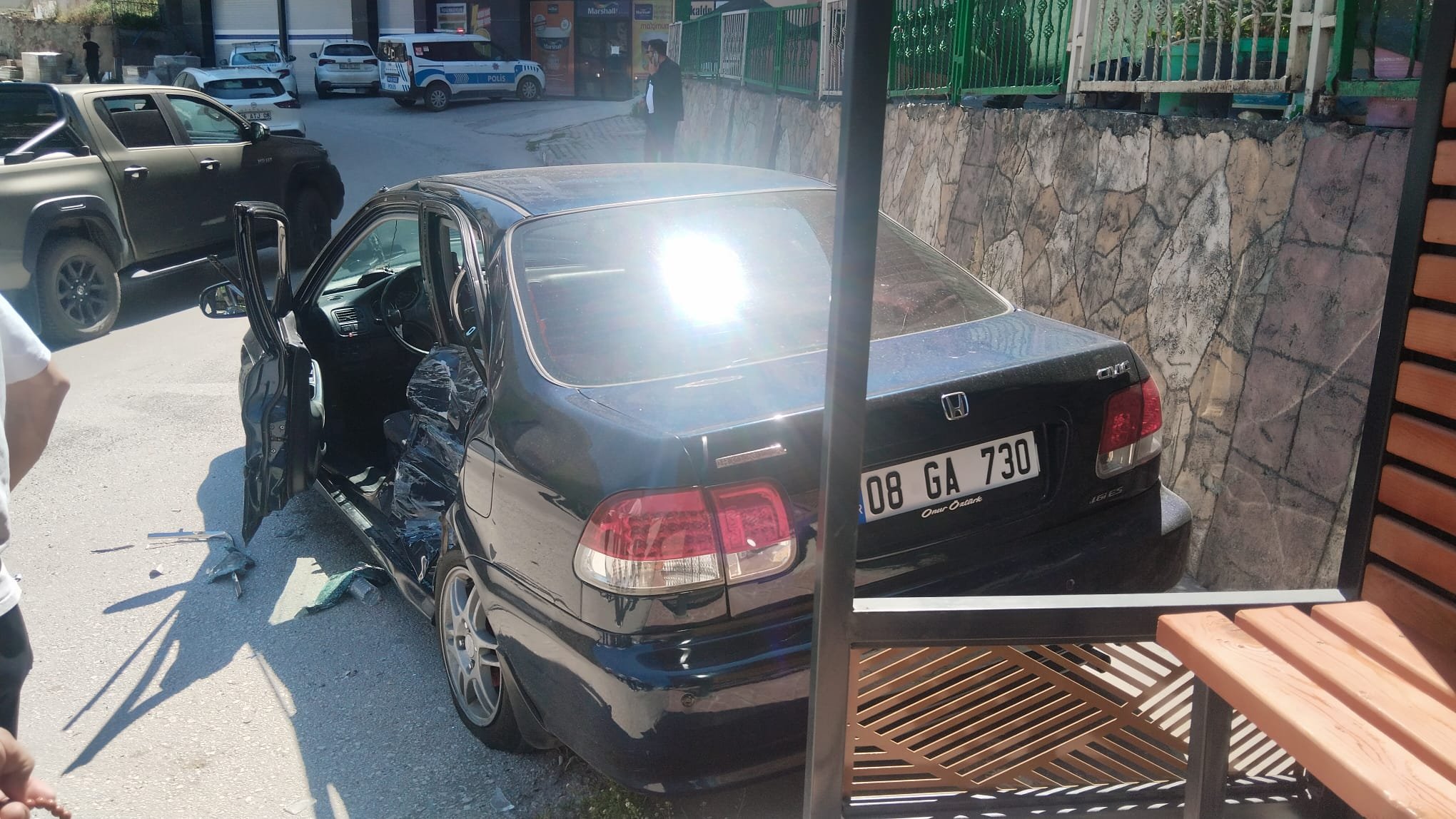 Yurt Önünde Kaza 1 Kişi Yaralandı (2)