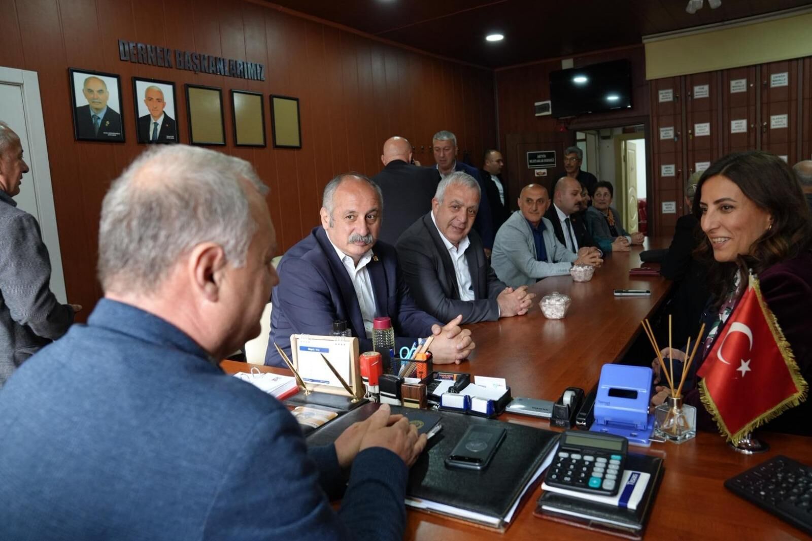 Artvin Muhtarlar Derneği’nde CHP Buluşması