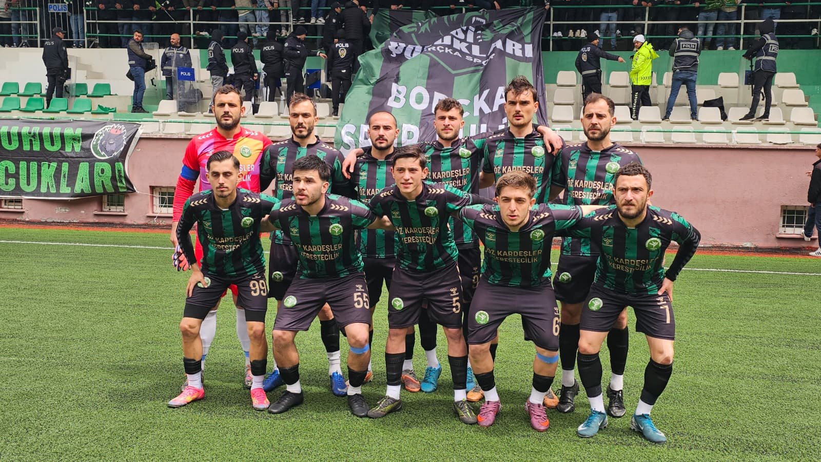 Şampiyon Borçkaspor