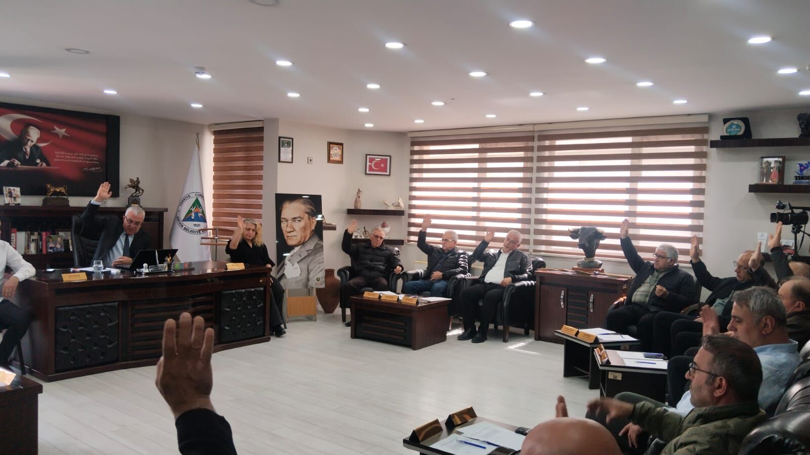 Mecliste Önemli Kararlar Masada (1)
