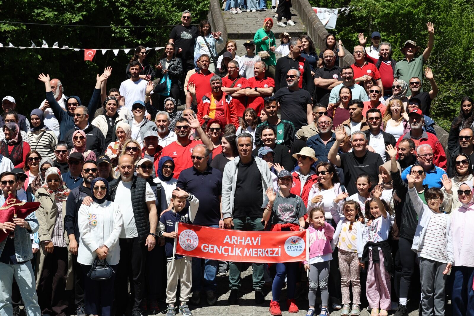Mençuna Yürüyüşü Coşkuyla Gerçekleştirildi (3)