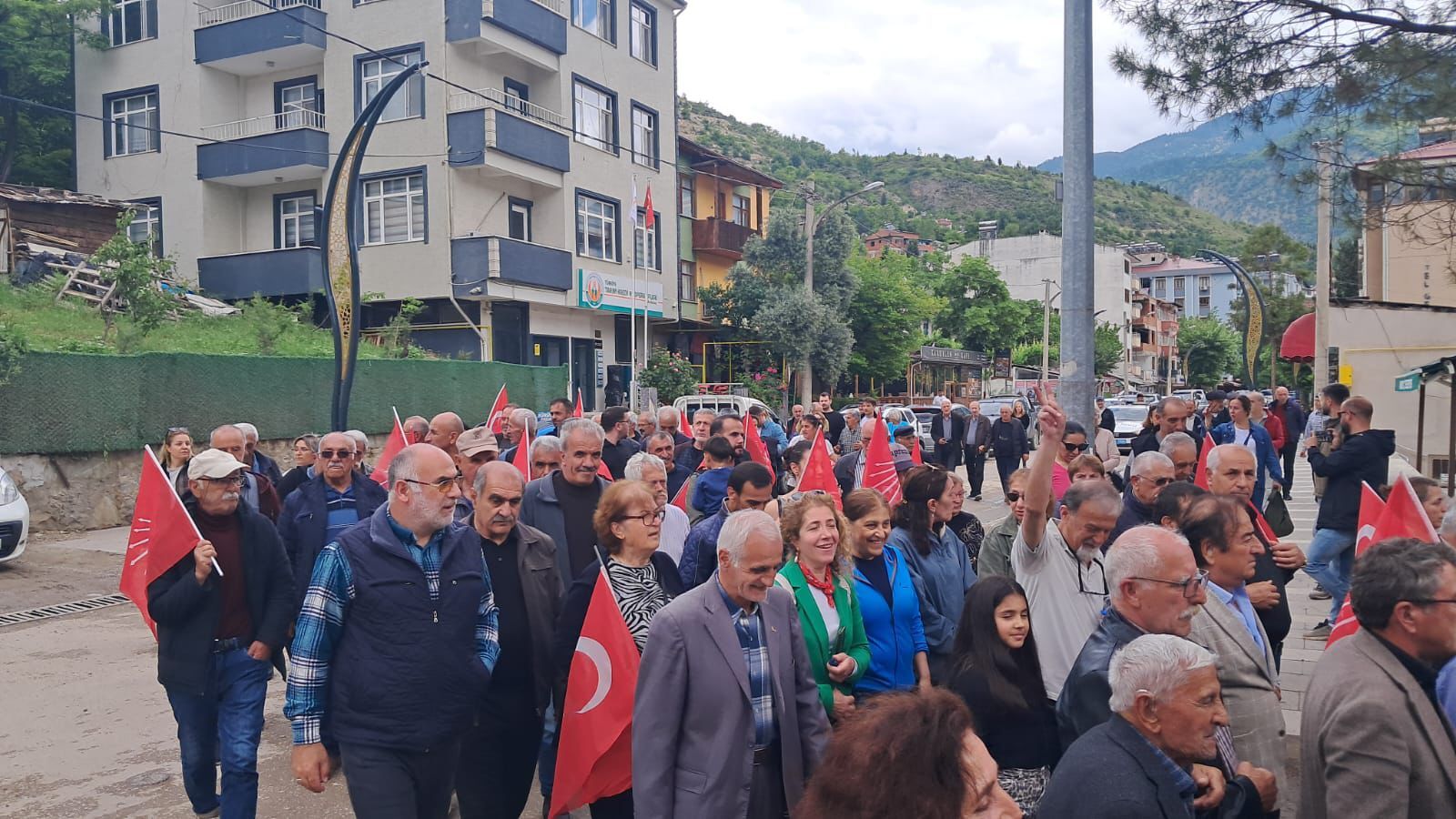 “Mutlak Butlan” Kararına Tepki (1)