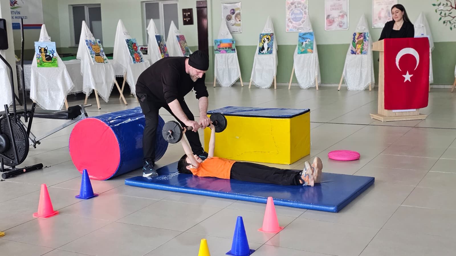 Özel Öğrenciler Yeteneklerini Sergiledi (6)