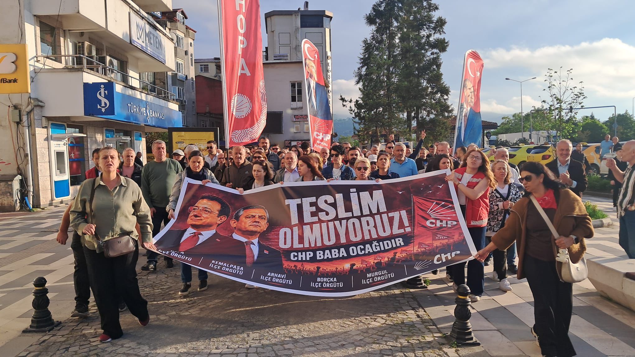 “Partimizi Butlana Ve Saraya Teslim Etmeyeceğiz” (1)