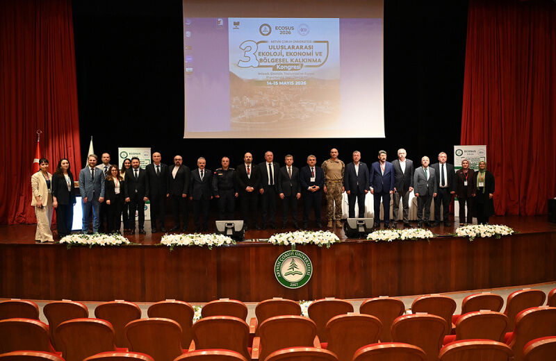 Üniversitede Uluslararası Kongre Heyecanı