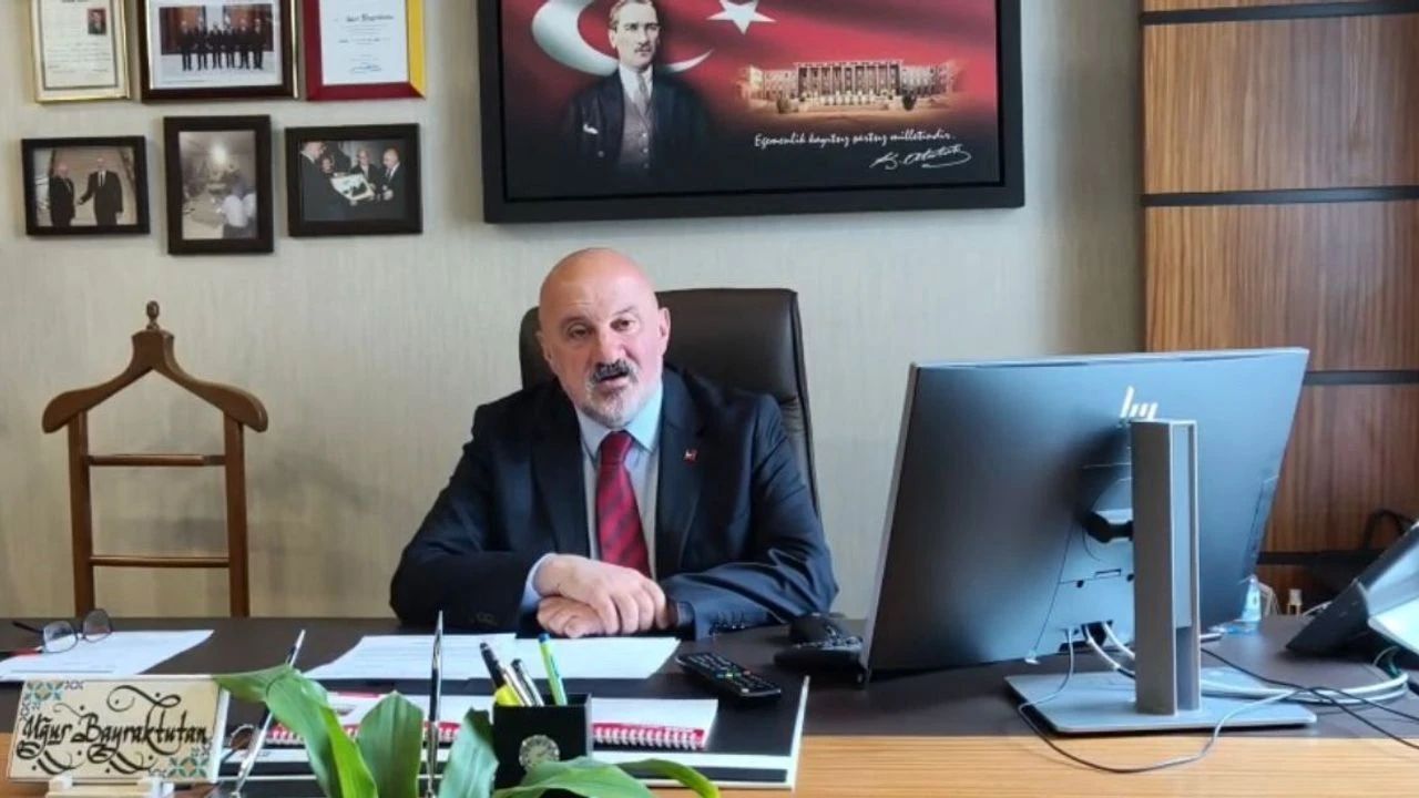 Uğur Bayraktutan’dan Açıklama