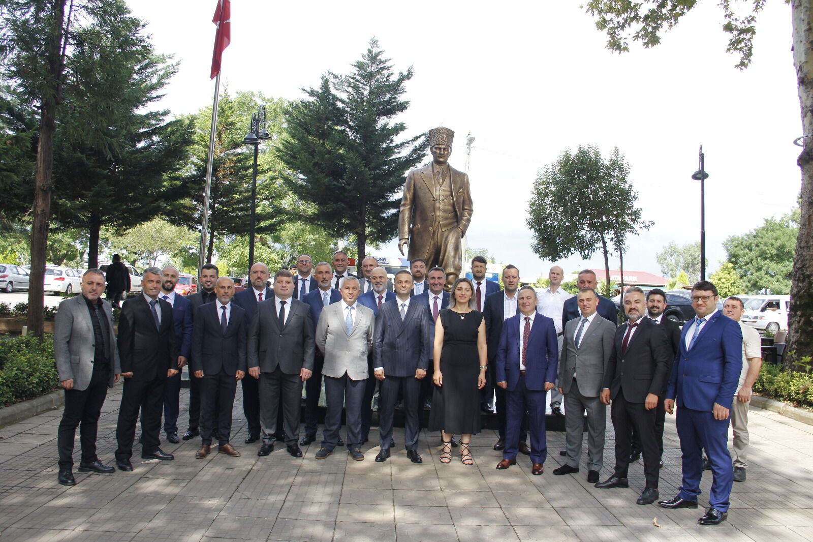 HOPA TİCARET VE SANAYİ ODASI BAYRAM TEBRİĞİ 26.5