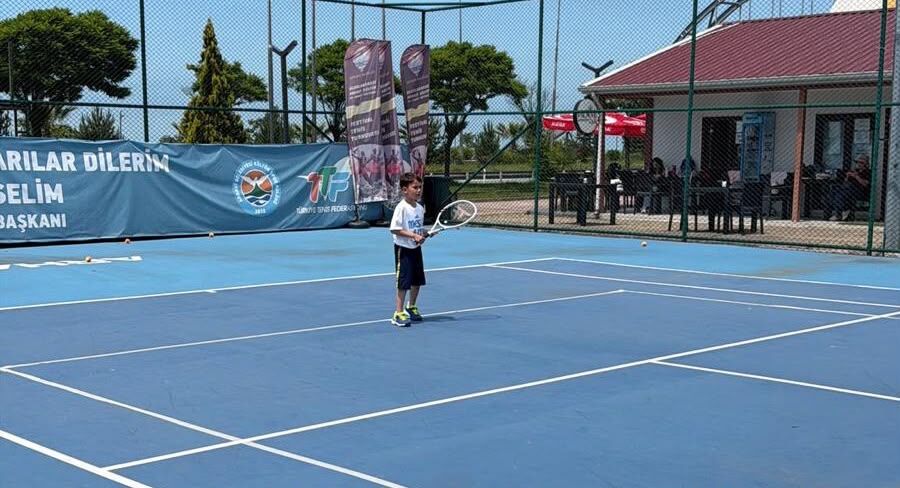 Arhavi’de Tenis Heyecanı (2)