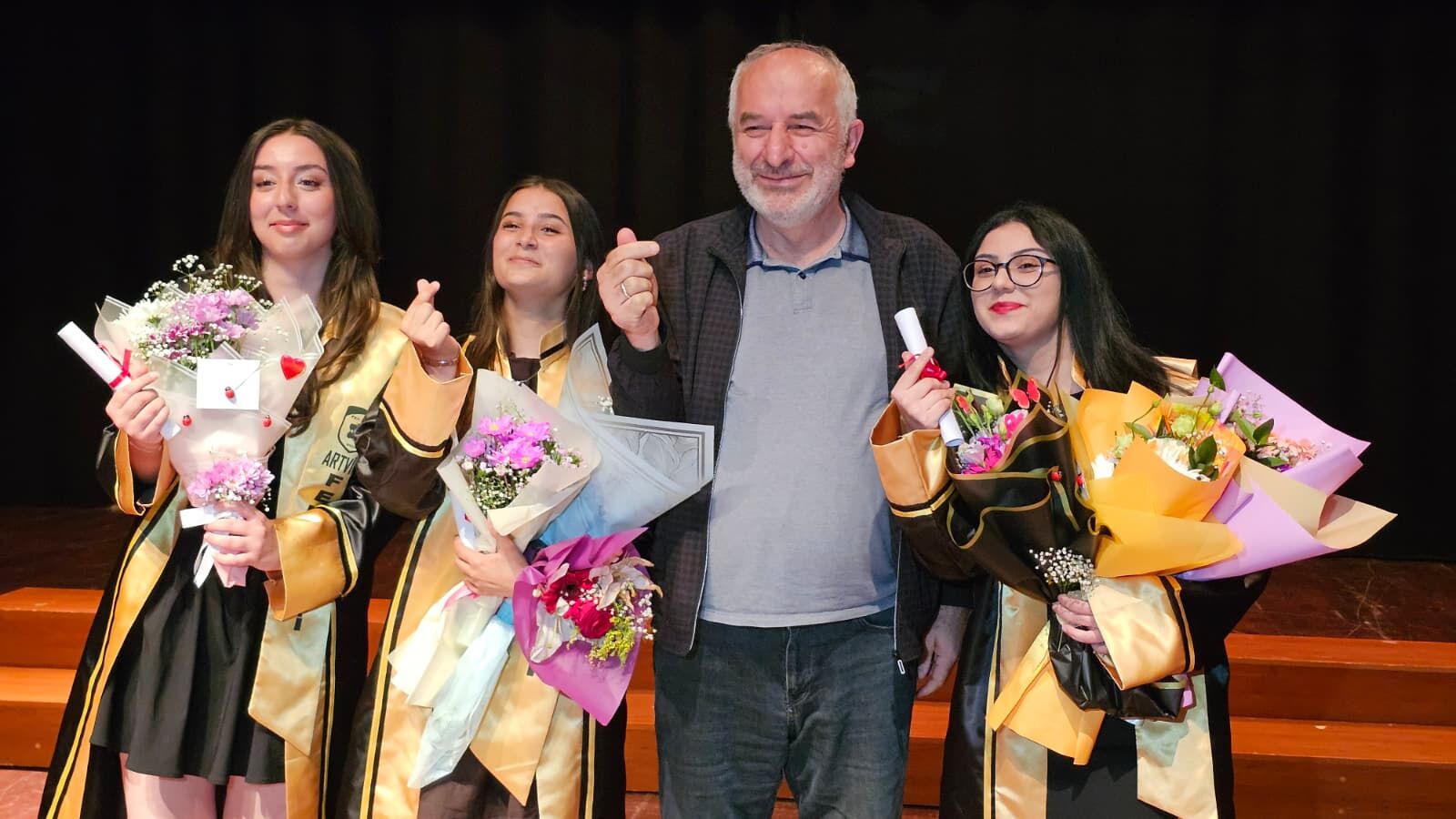 Artvin Fen Lisesi 17. Mezunlarını Verdi (16)