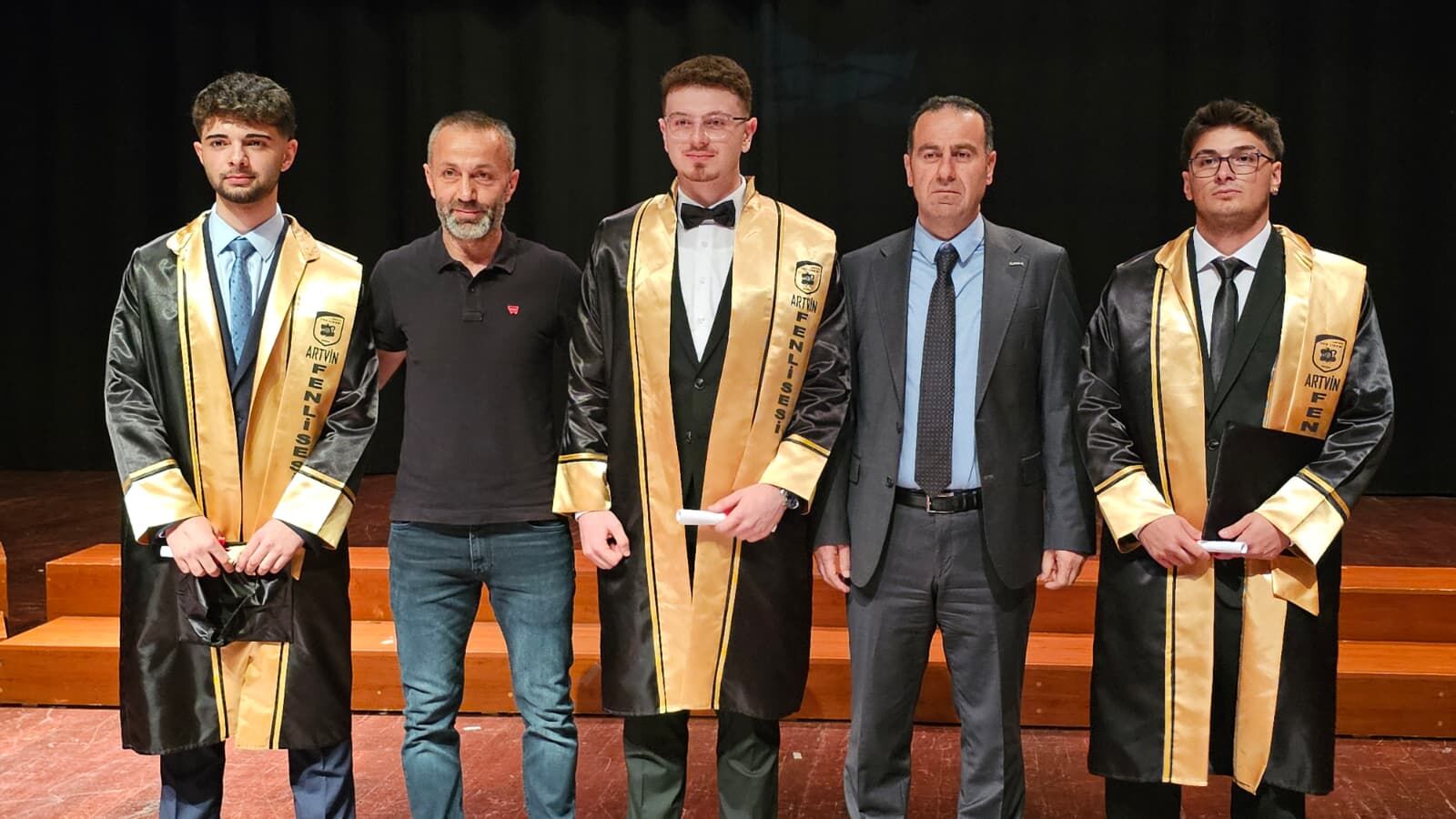 Artvin Fen Lisesi 17. Mezunlarını Verdi (23)