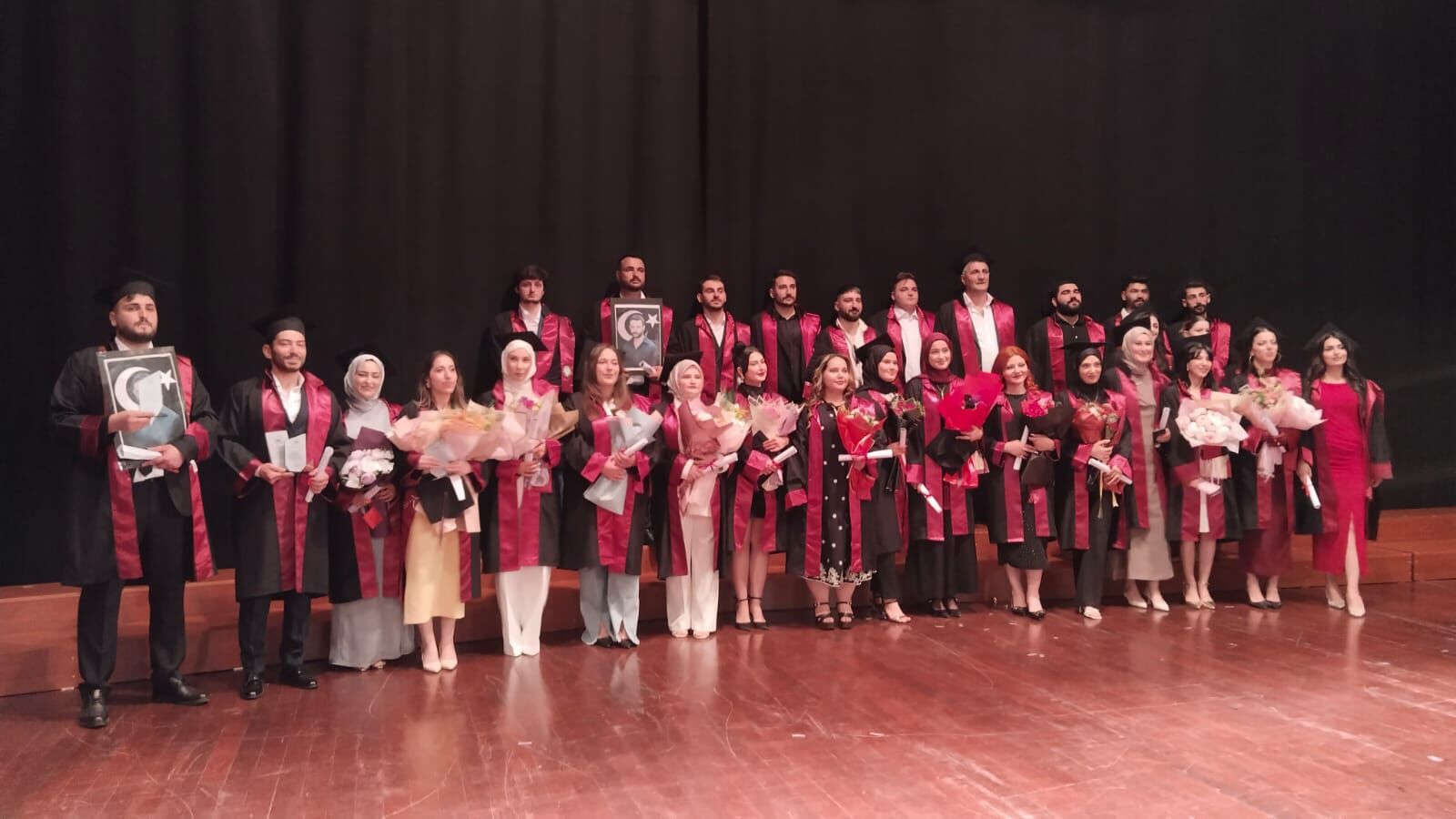 Fen Edebiyat Fakültesi Mezunlarını Verdi (3)
