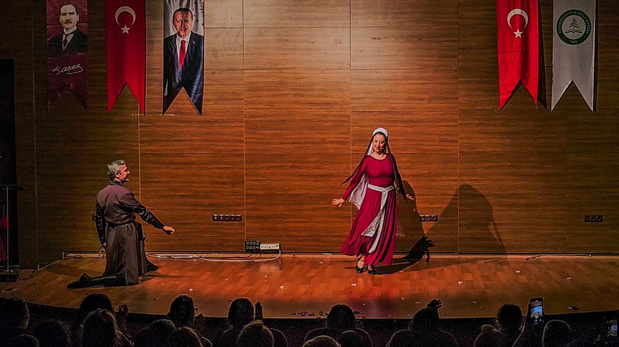 Sanat Dolu Yıl Sonu Gecesi (1)