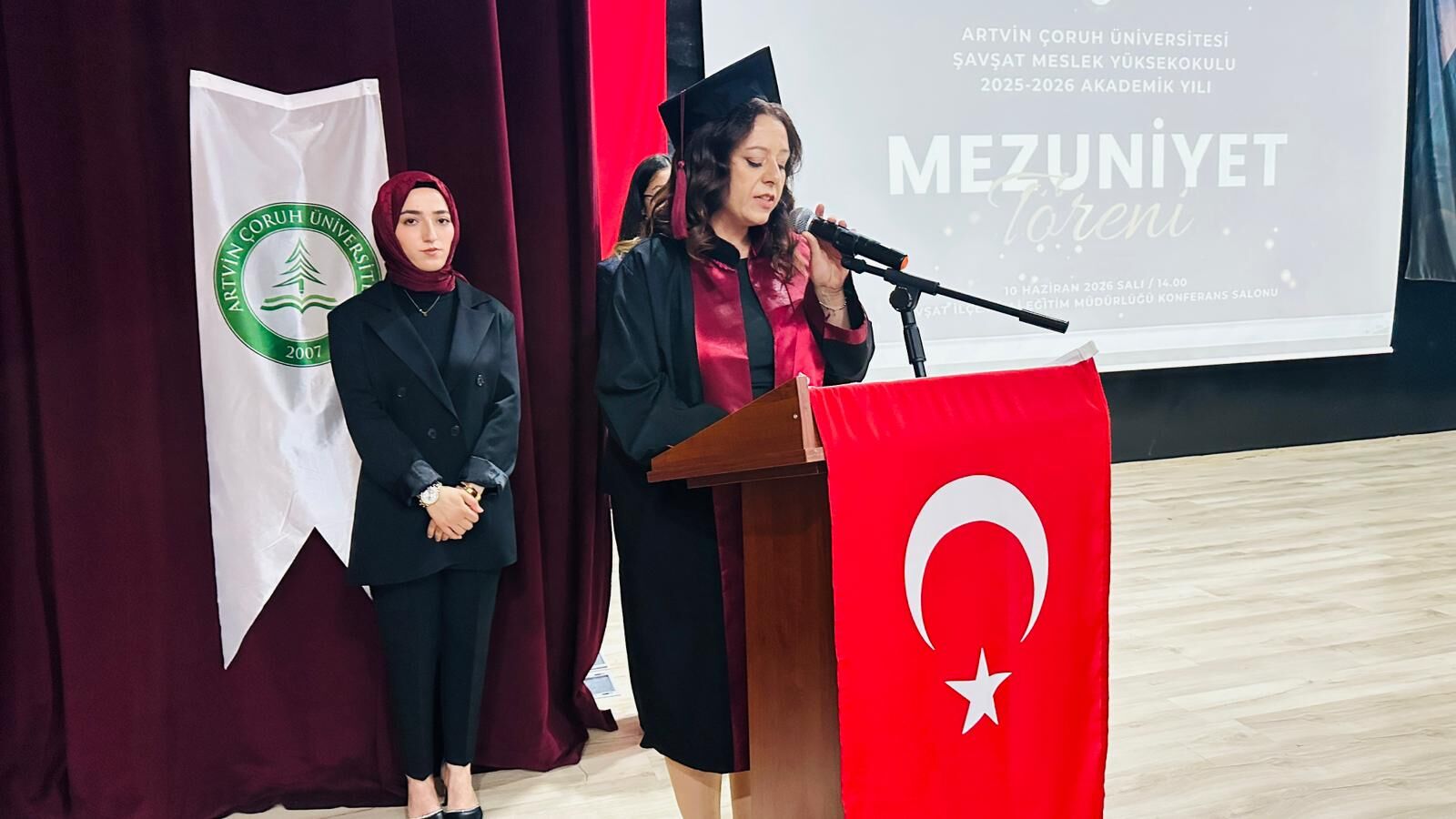Şavşat Meslek Yüksekokulu’nda Mezuniyet Coşkusu (1)