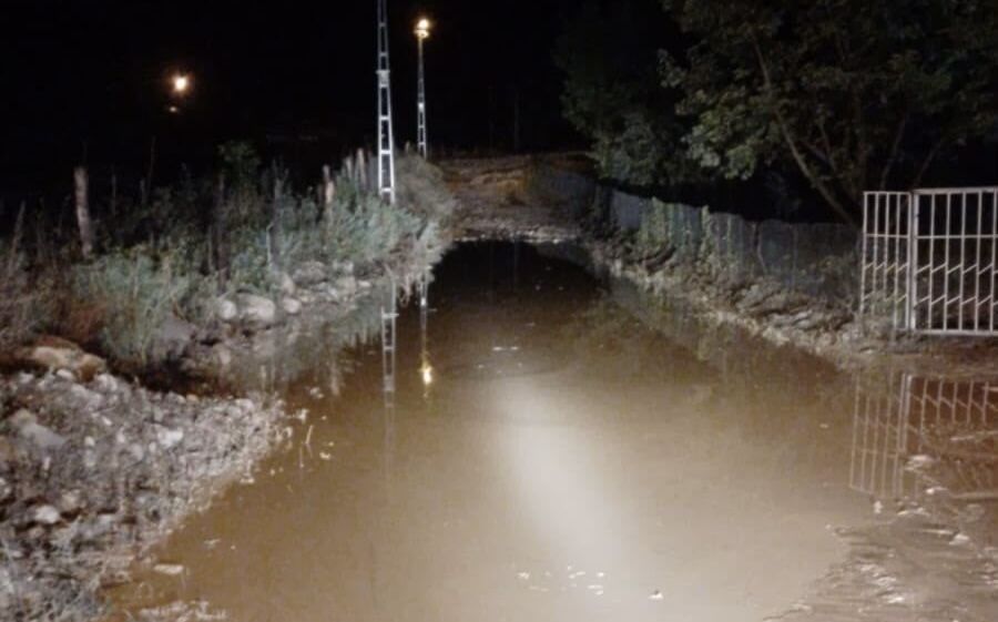 Artvin'de Gece Etkili Olan Sağanak Taşkınlara Neden Oldu 1