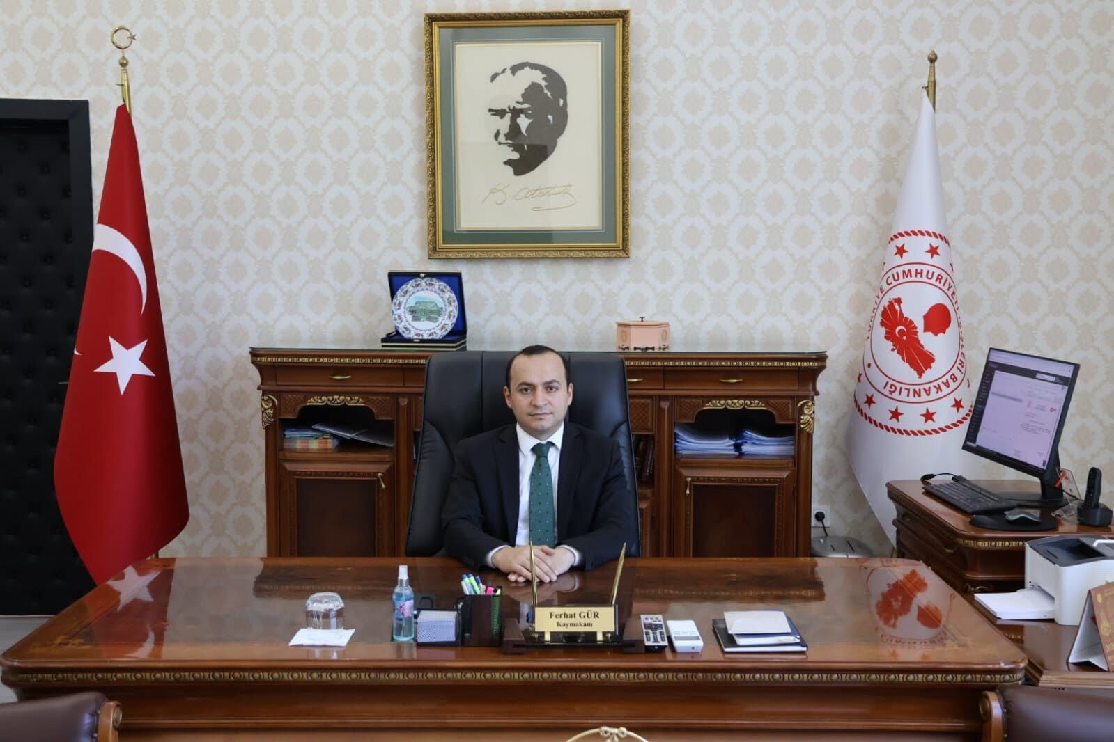 Murgul Kaymakamı Ferhat Gür Görevine Başladı