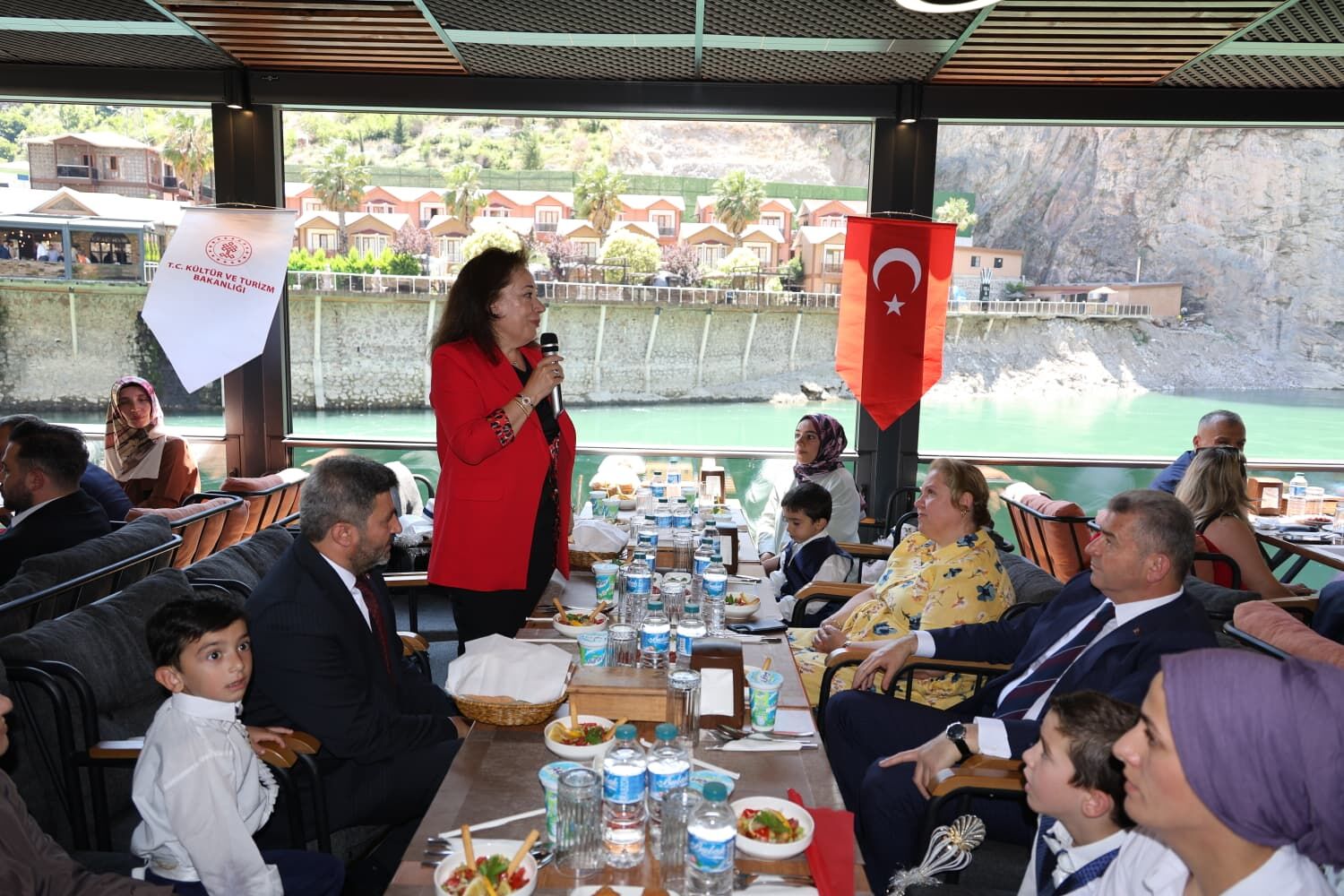 Artvin’de 25 Çocuğa Sünnet Şöleni-8