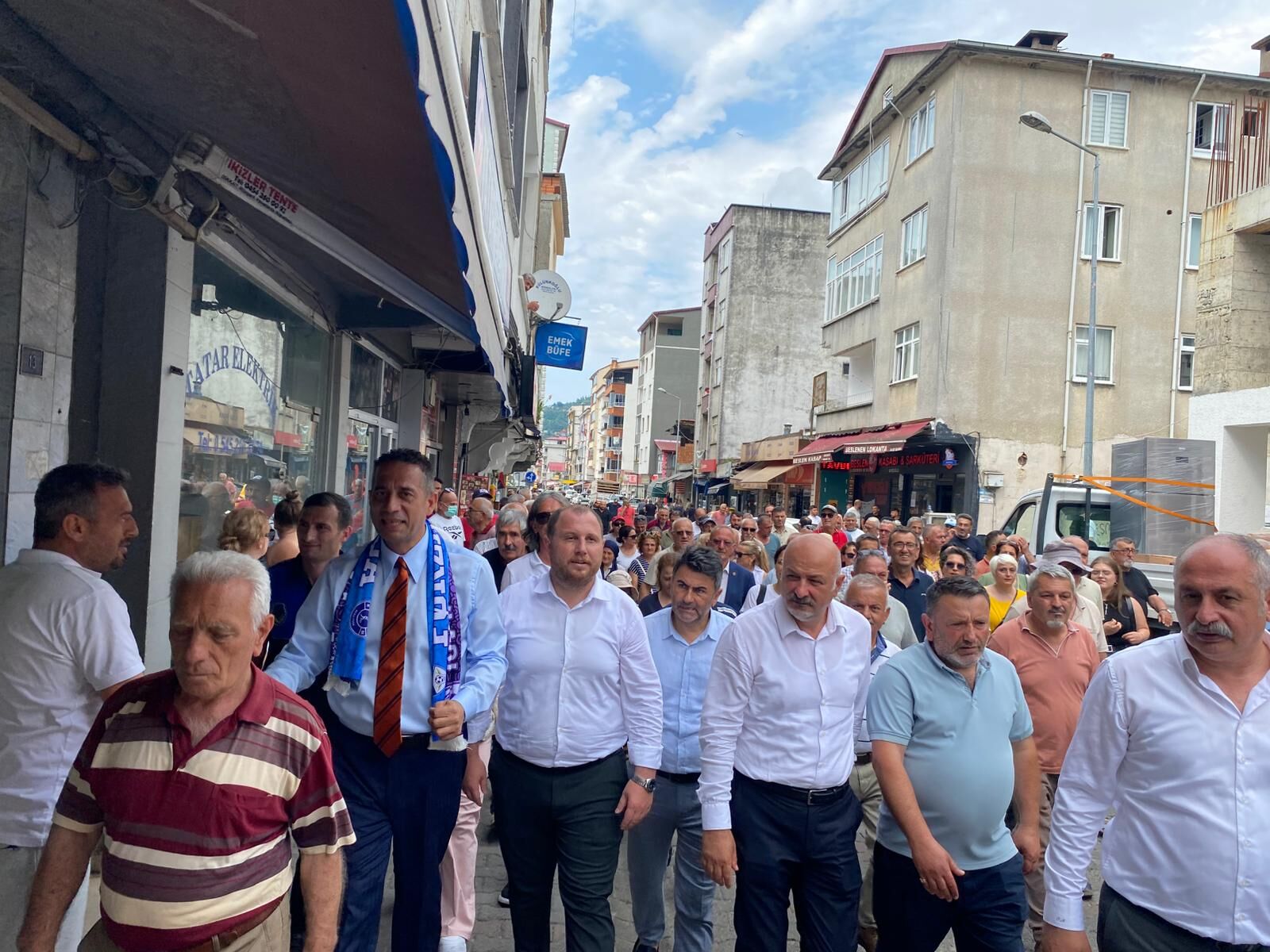 Ali Mahir Başarır Kemalpaşa'da Coşkulu Kalabalığa Seslendi-6