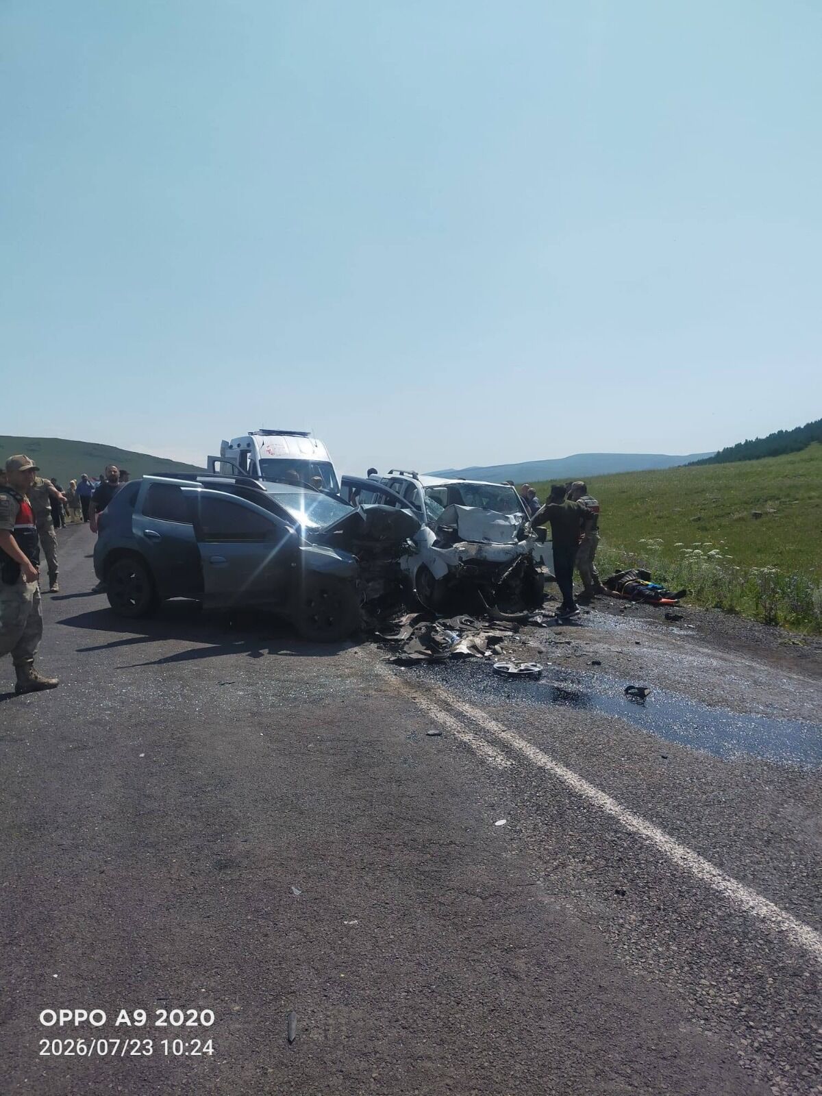 Yalnızçam Geçidi'nde Feci Kaza: 3 Ölü, 4 Yaralı