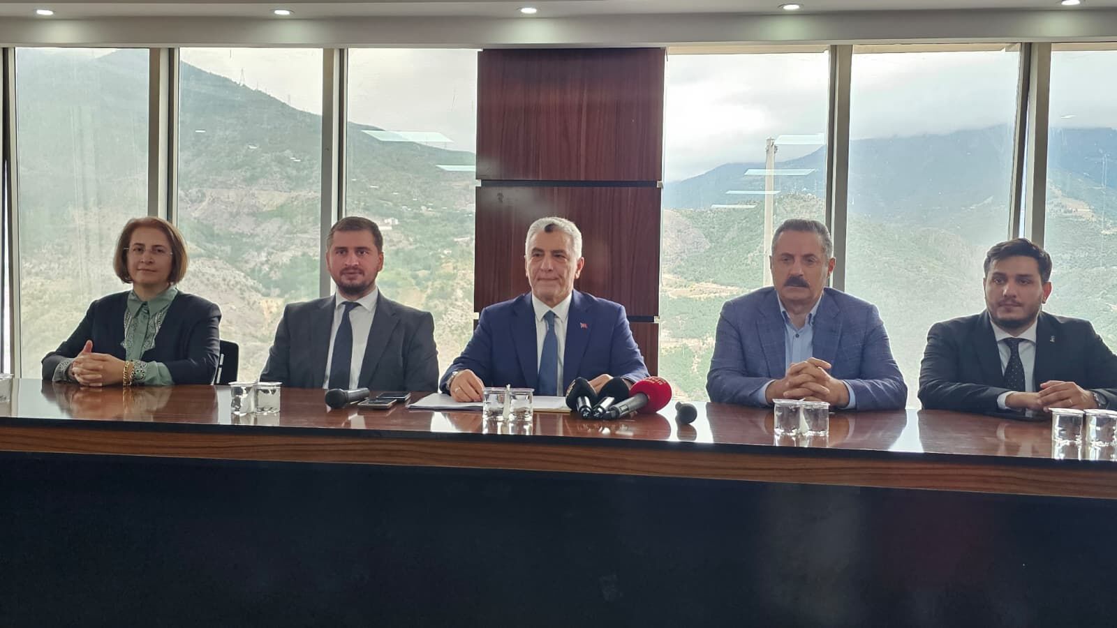 Bakan Bolat Artvin’de Müjdeledi: 1.500 Tırlık Park Yapılacak-2