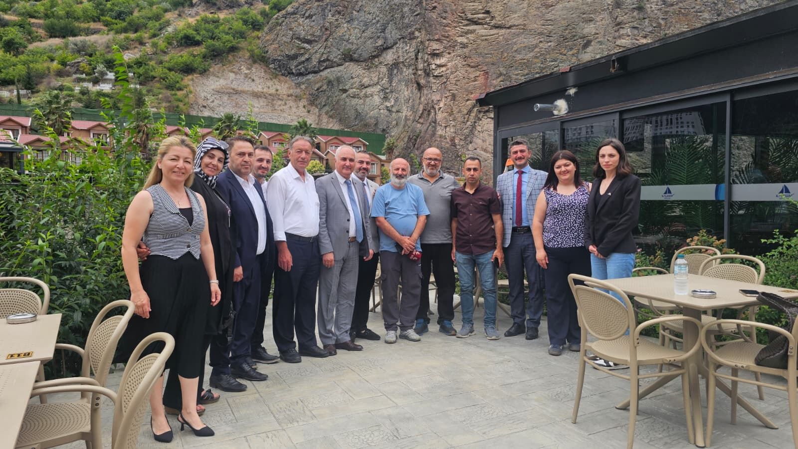 Prof. Dr. Oğuz Sadık Aydos: “Kendimizi Tam Merkezde Konumluyoruz”