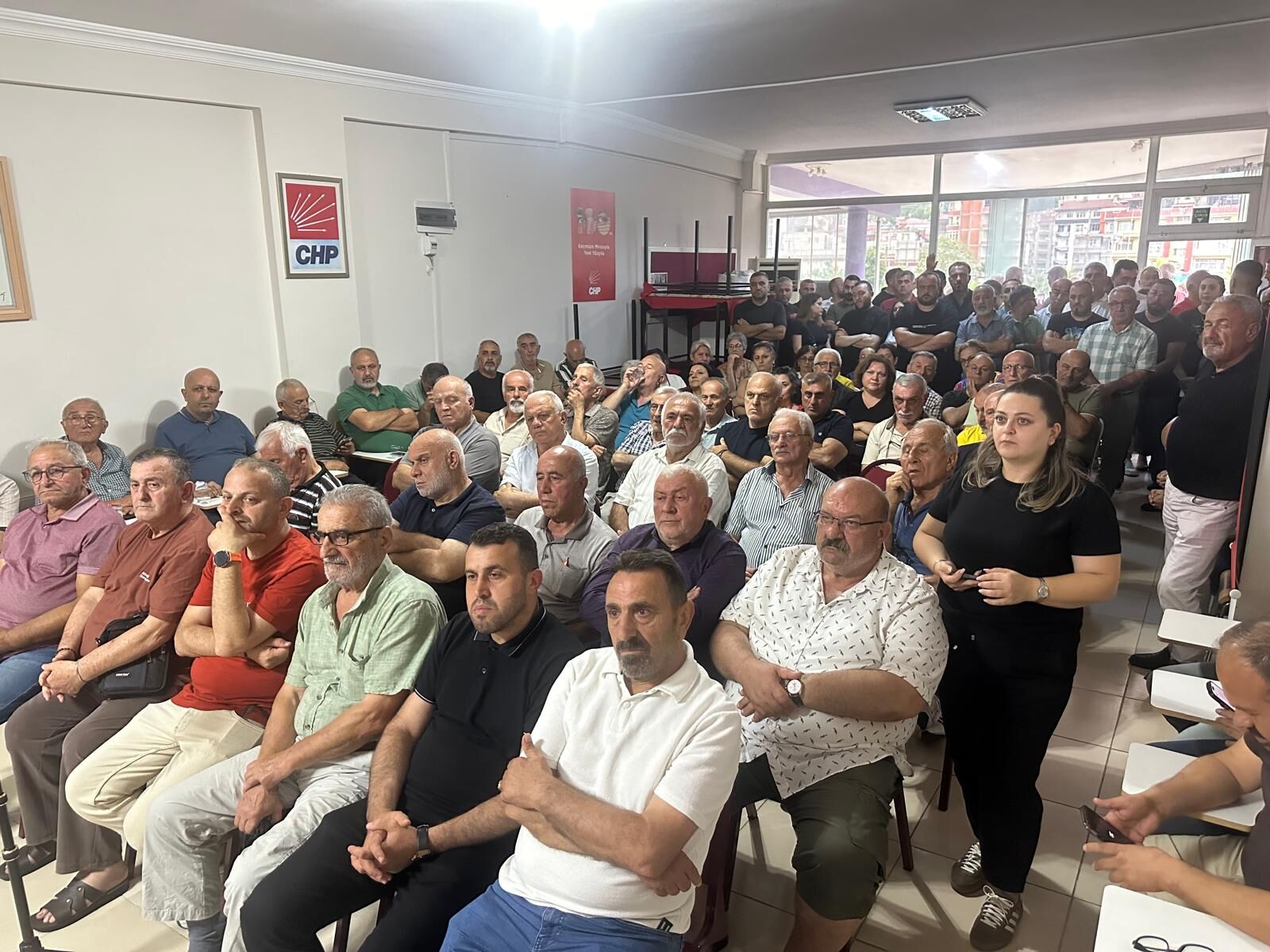 CHP Hopa'da 741 Kişi İstifa Etti-3