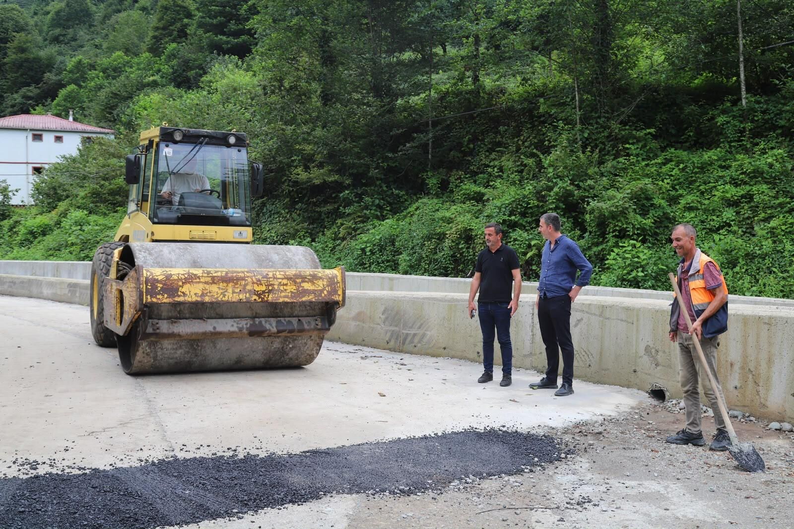 Hopa’da Kent Genelinde Çalışmalar Aralıksız Sürüyor-3