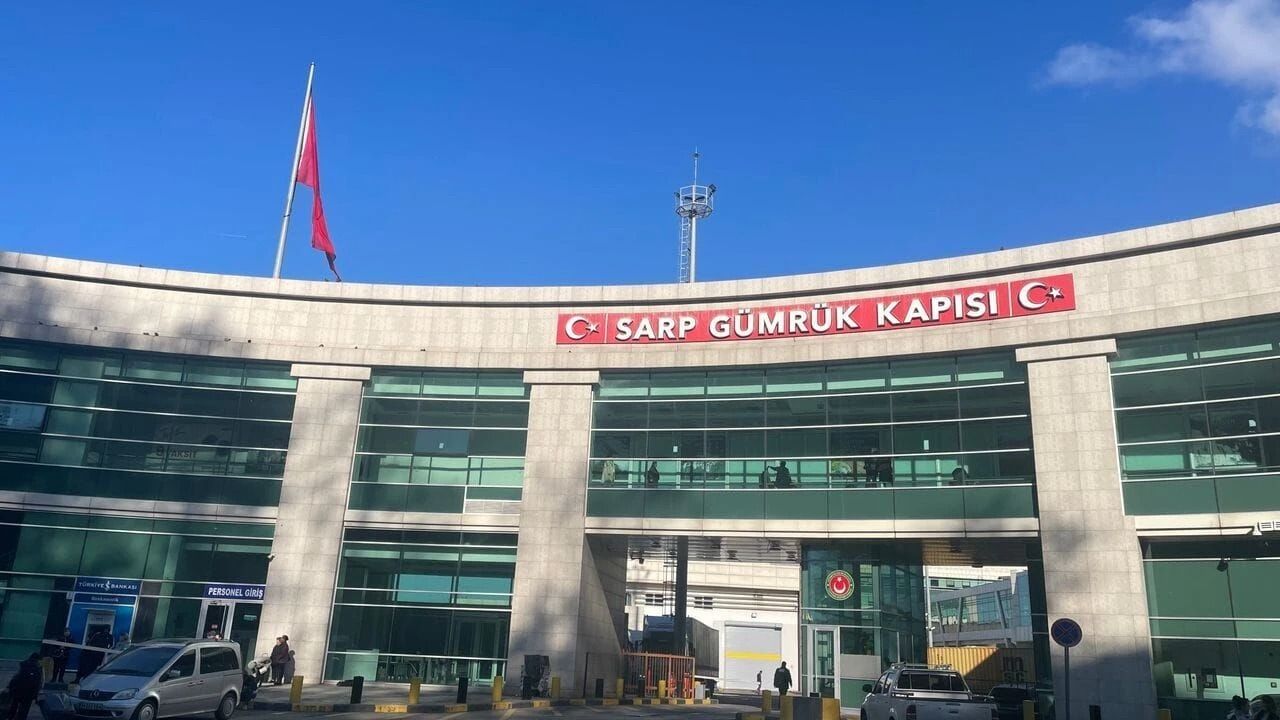 Sarp'ta Temmuz Yoğunluğu: 32 Bin 470 TIR İşlem Gördü
