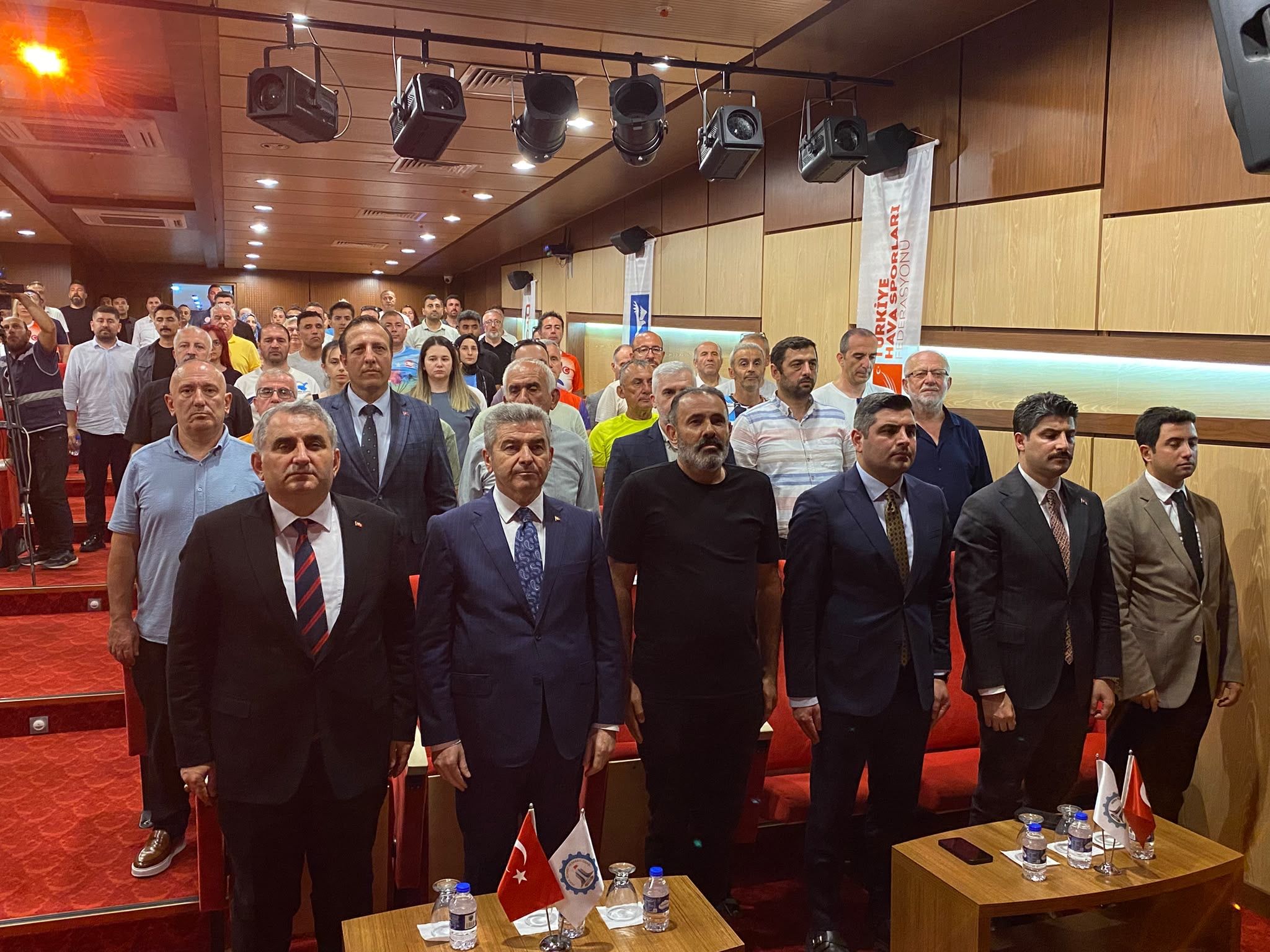 Türkiye Yamaç Paraşütü Hedef Yarışması Açılışla Başladı