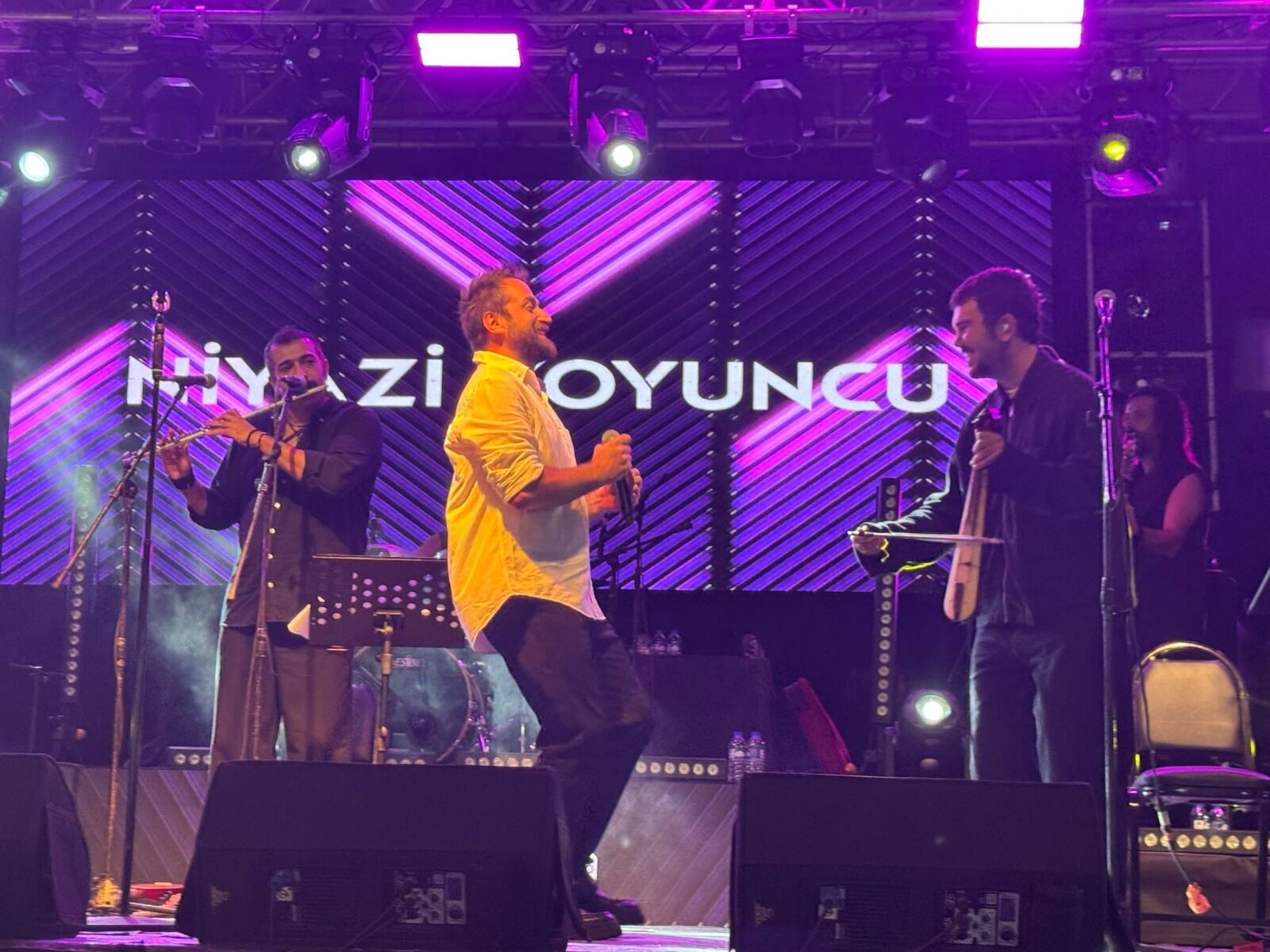 Borçka’da 30 Ağustos Zafer Bayramı Coşkusu Niyazi Koyuncu Konseriyle Yaşandı