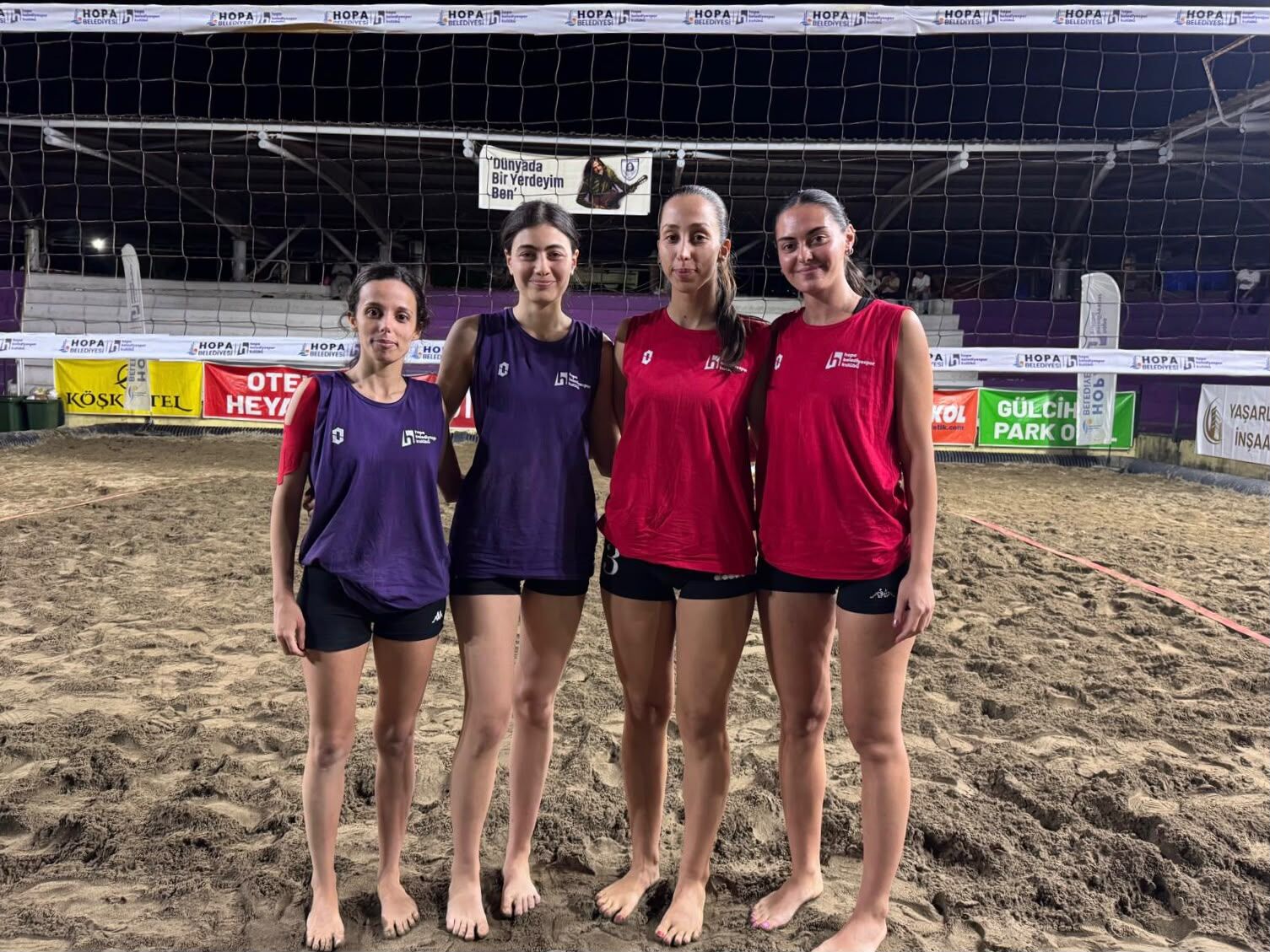 Hopa’da Plaj Voleybolu Heyecanı Sona Erdi-4