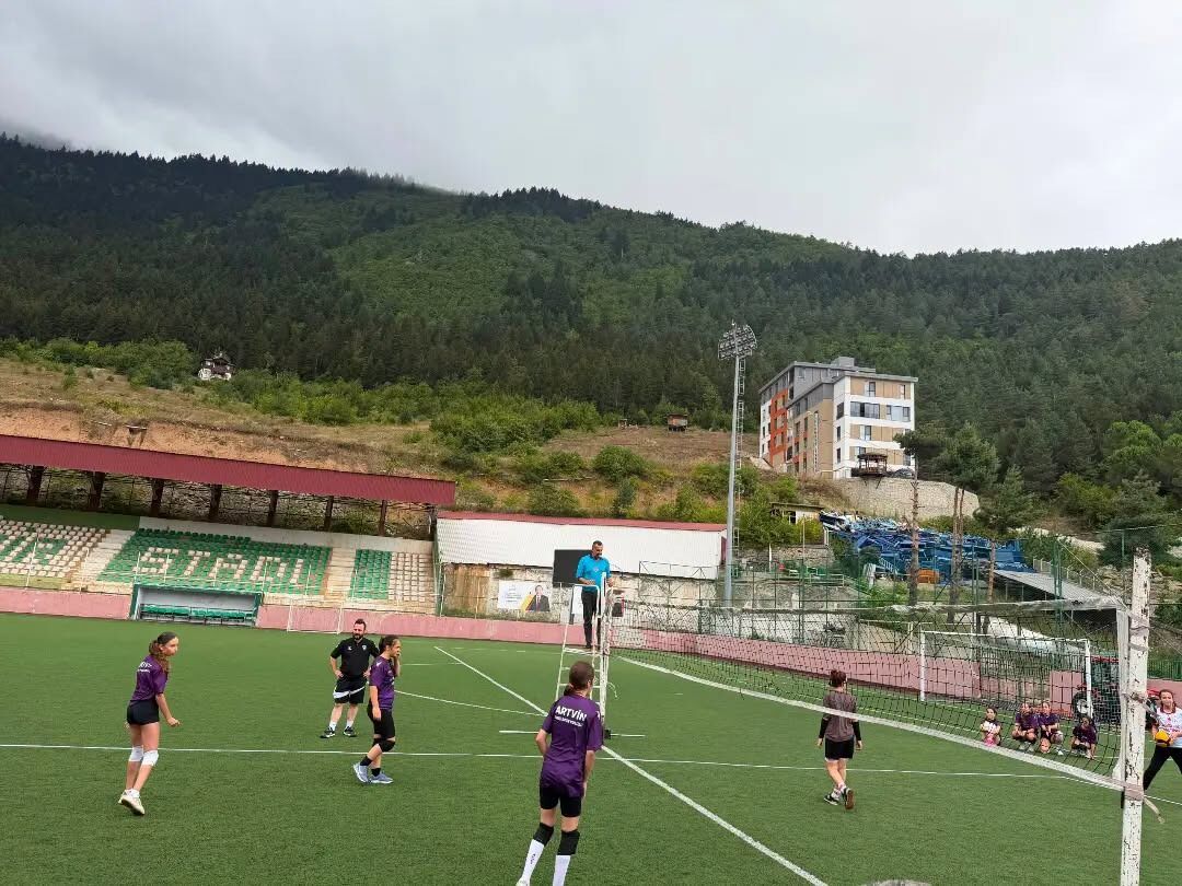 30 Ağustos Zafer Bayramı Çim Voleybolu Turnuvası Tamamlandı-2