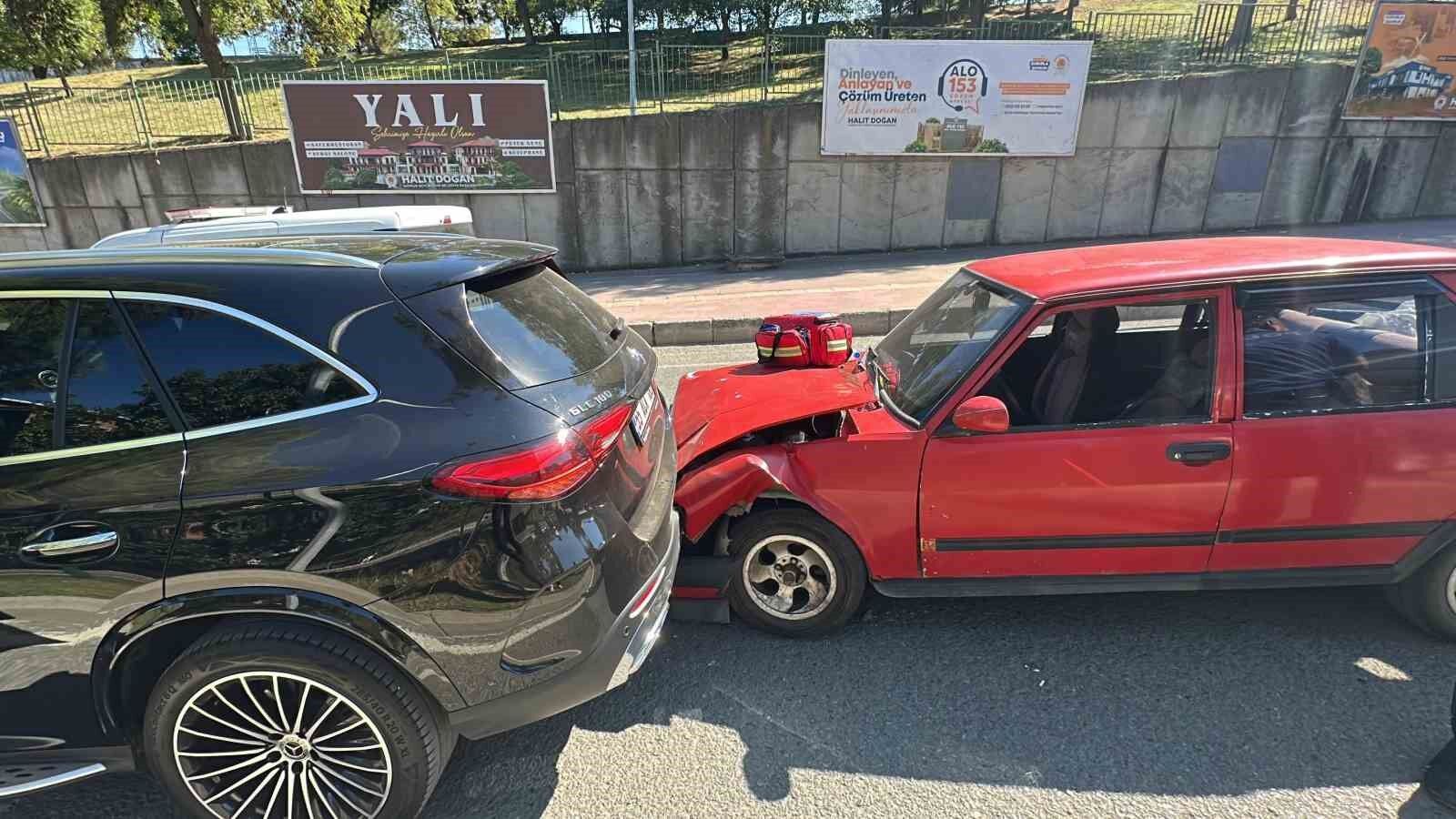 Samsun'da Tofaş, lüks SUV'a arkadan çarptı: 1 yaralı