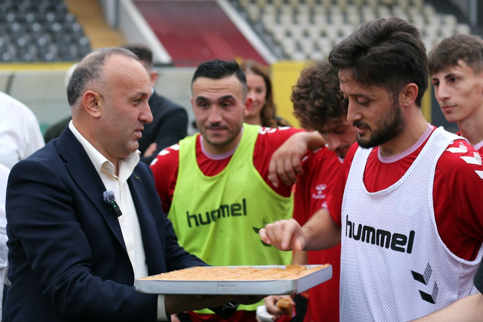 Vizyon 2030 Ekibinden Artvin Hopaspor’a Destek-2