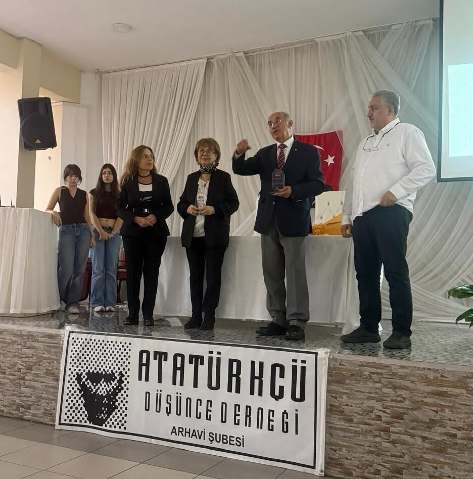 ADD Arhavi’den Cumhuriyet buluşması