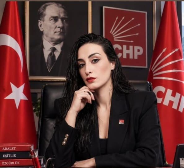 CHP Borçka’da Yeni Dönem: İlçe Başkanlığına Aynur Özgöz Atandı