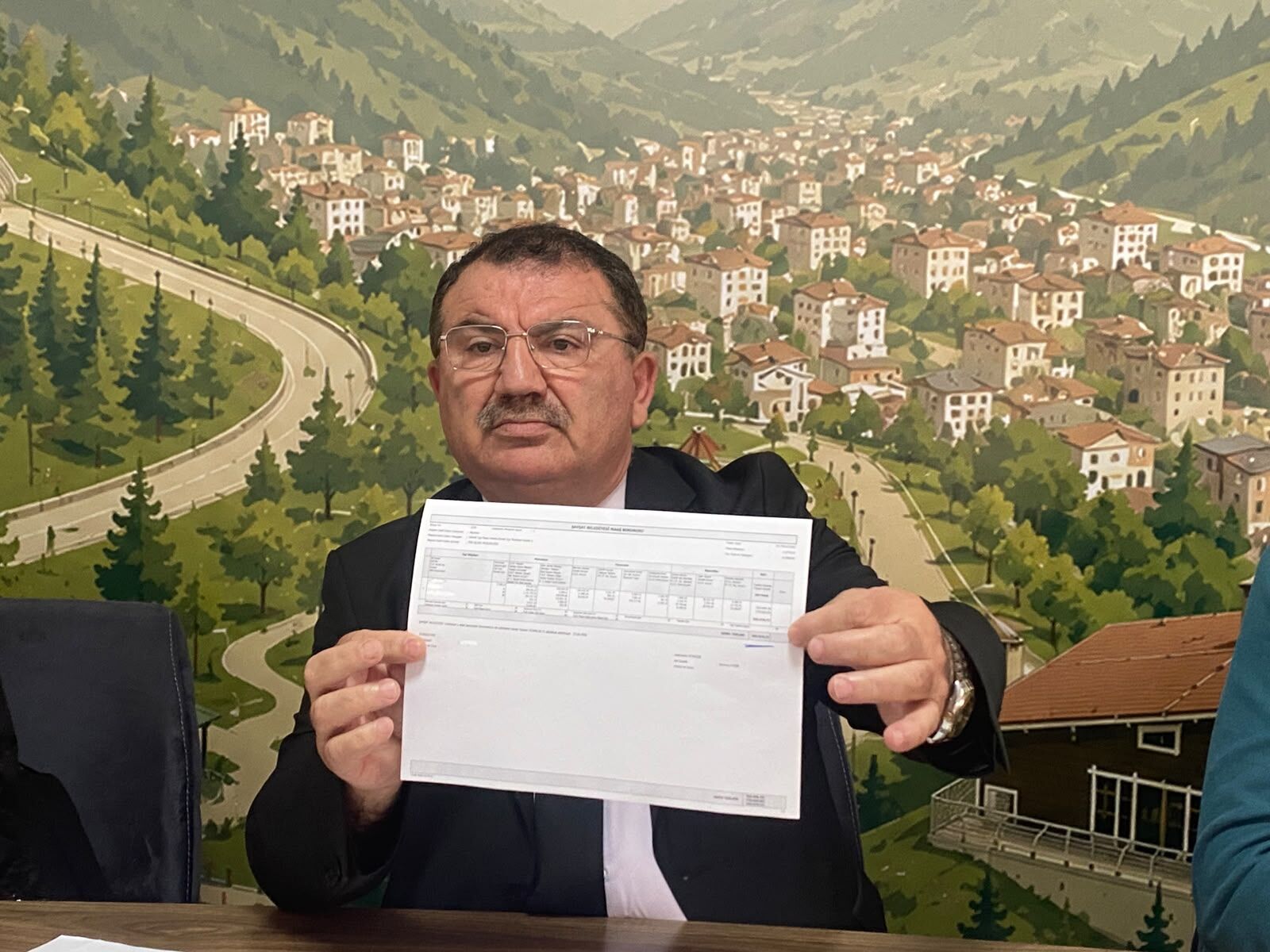 “Şavşat Belediyesi Bu Maaş Yükünü Taşıyamıyor”-2
