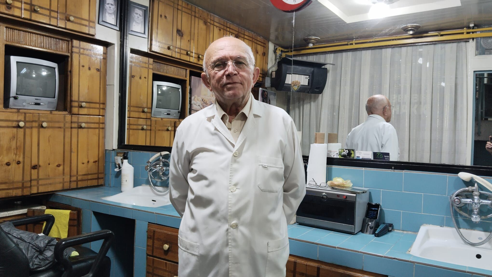 İlkokuldan Berber Koltuğuna Uzanan 65 Yıllık Hikâye