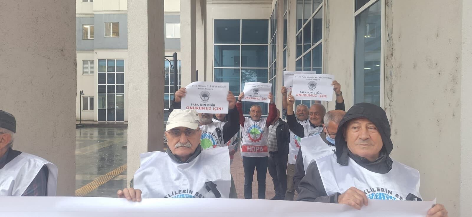 Hopa’da Emeklilerden Şekeroğlu İçin Dikkat Çeken Mesaj