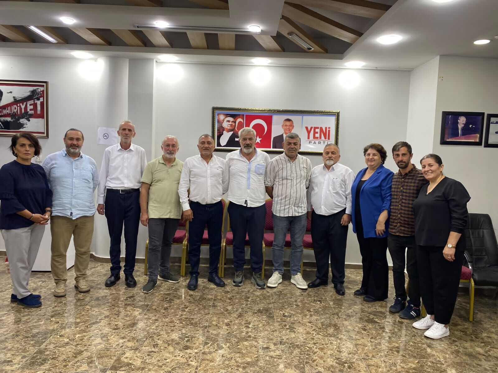 Yeni Parti Borçka’da Kadrosunu Şekillendiriyor