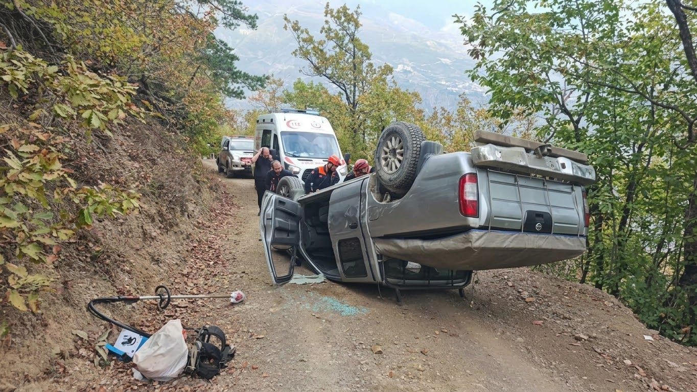 Freni Boşalan Pikap Takla Attı