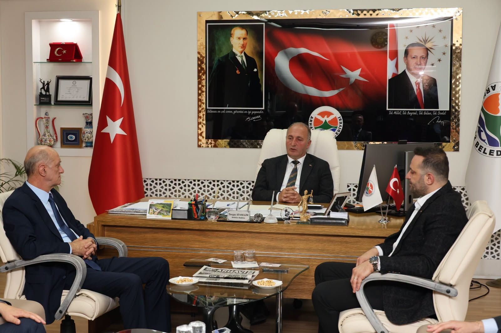 Hatinoğlu ve Yönetiminden Başkan Ataselim’e Ziyaret