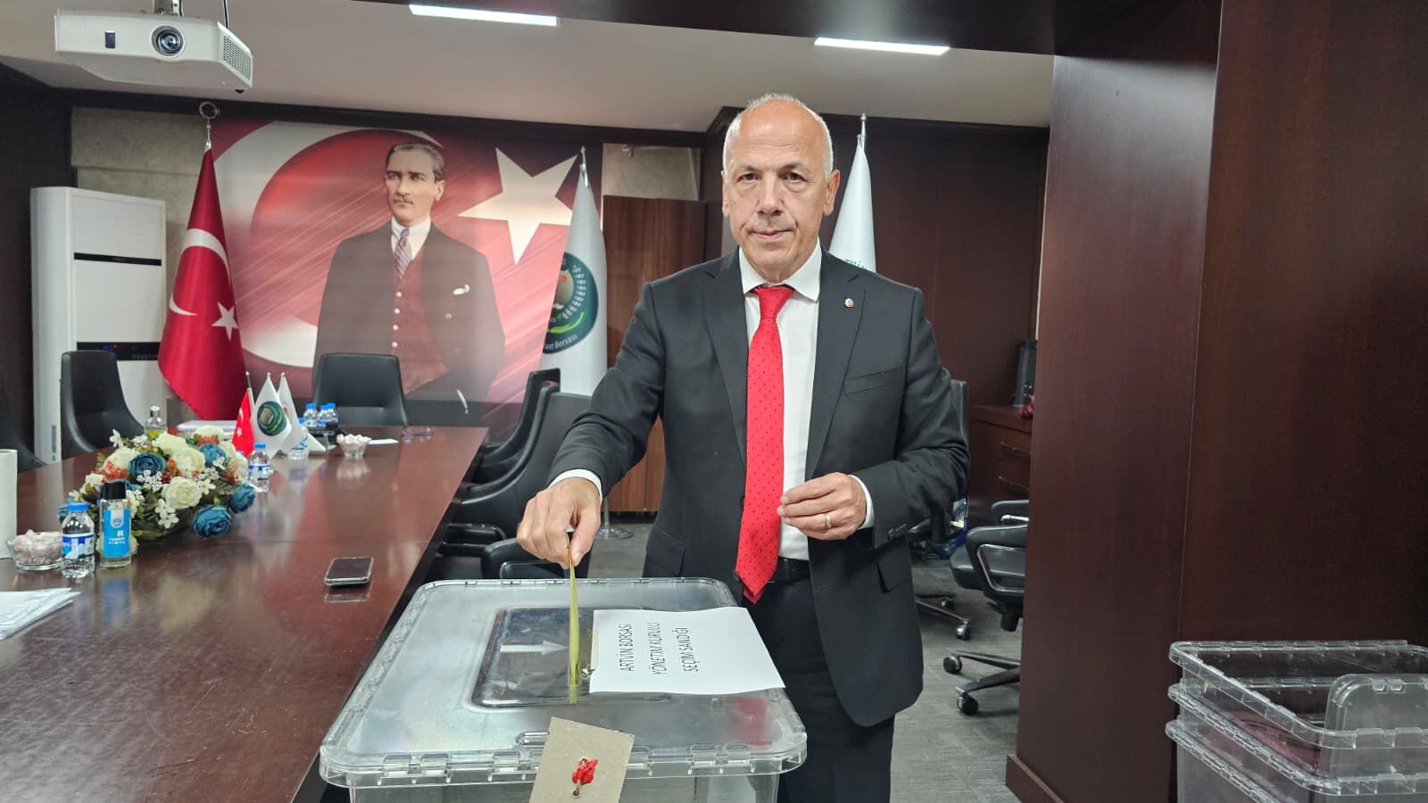 Akyürek ve Hacıoğlu Güven Tazeledi-2