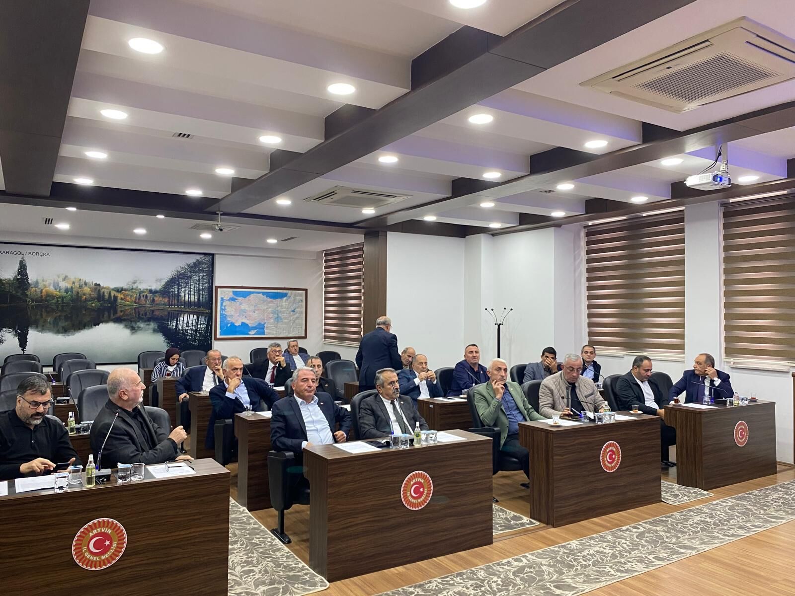 Artvin İl Genel Meclisi’nde Tansiyon Yükseldi